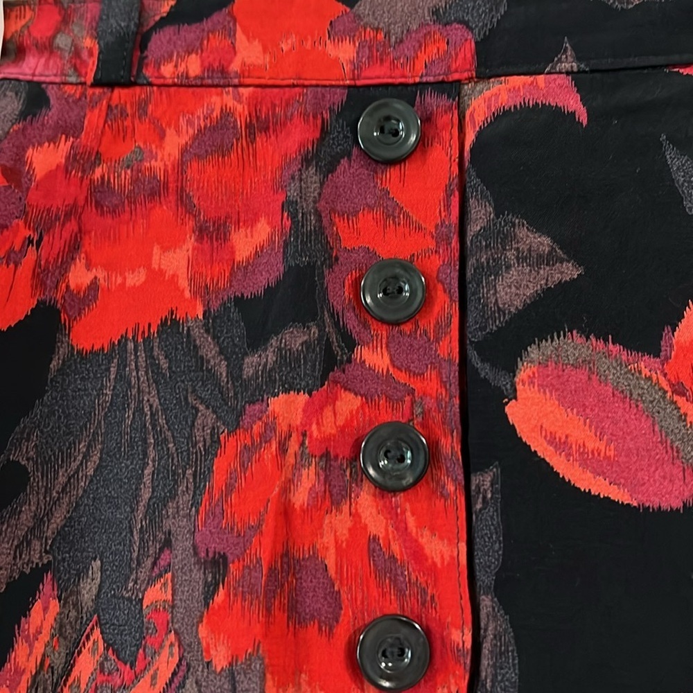 Emozioni - silk, button down maxi skirt, black and red - Picture 4 of 11